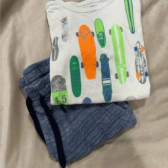 Boys comfortable and stylish outfit - Picture 2 of 5